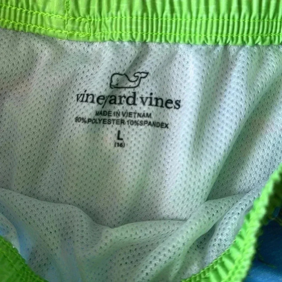 Vineyard Vines Boys Swim Shorts Tropical size L (16) - Picture 4 of 4